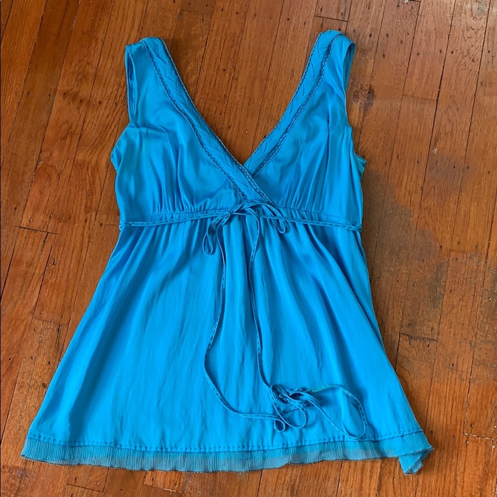 Elie Tahari flowy blouse